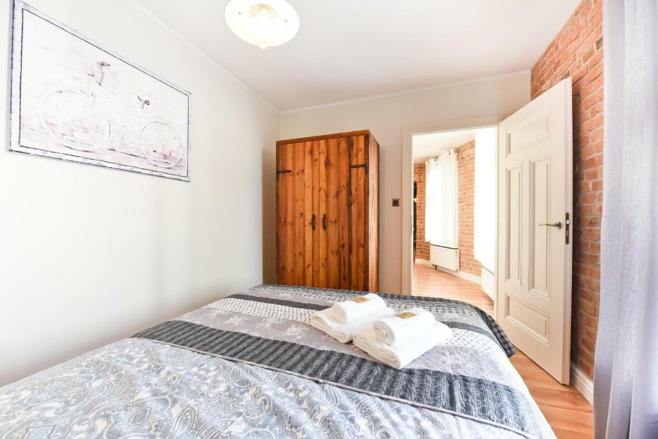 Apartament Starowka 3 Apartment Torun Luaran gambar