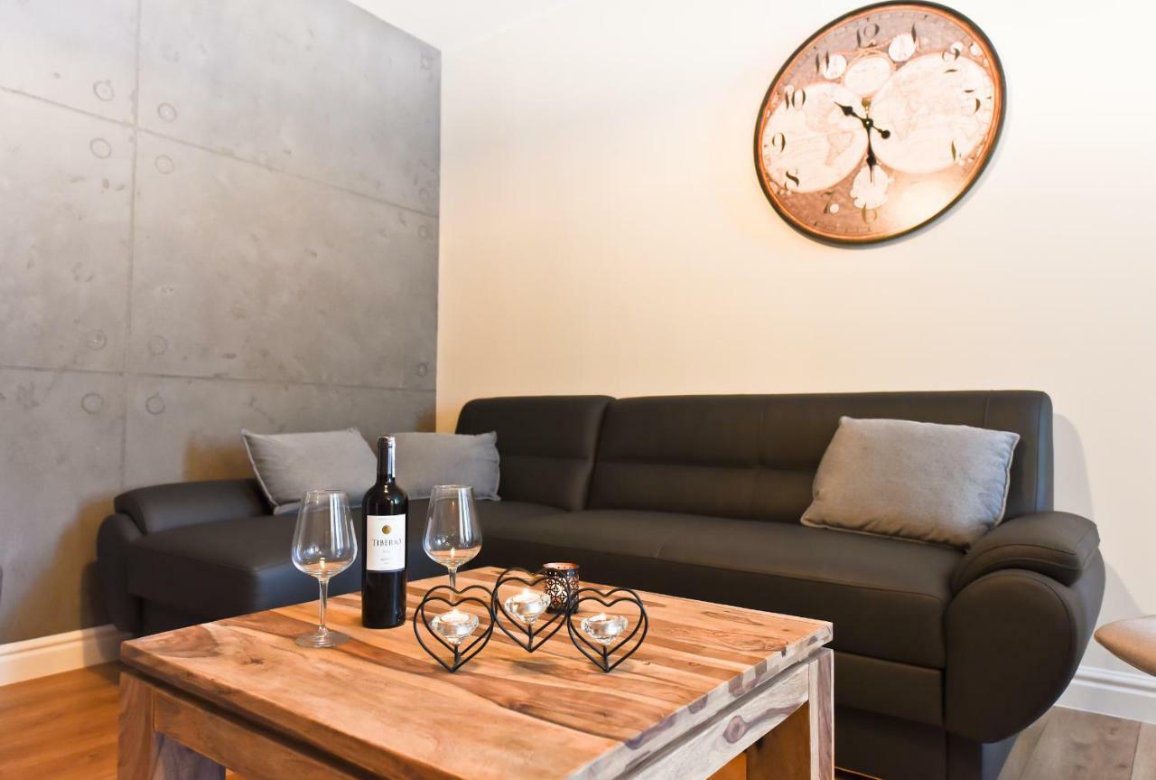 Apartament Starowka 3 Apartment Torun Luaran gambar